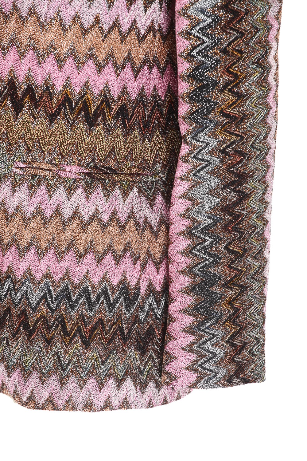 shop MISSONI  Blazer: Missoni blazer glitter con linee zigzag.
Design classico con rever a lancia.
Arricchito dal motivo a linee zigzag e dai fili metallici per un effetto scintillante.
Composizione: 71% Viscosa, 22% fibra metallizzata, 7% poliammide.
Made in Italy.. DS24WF06 BR00YF-S415L number 5346703